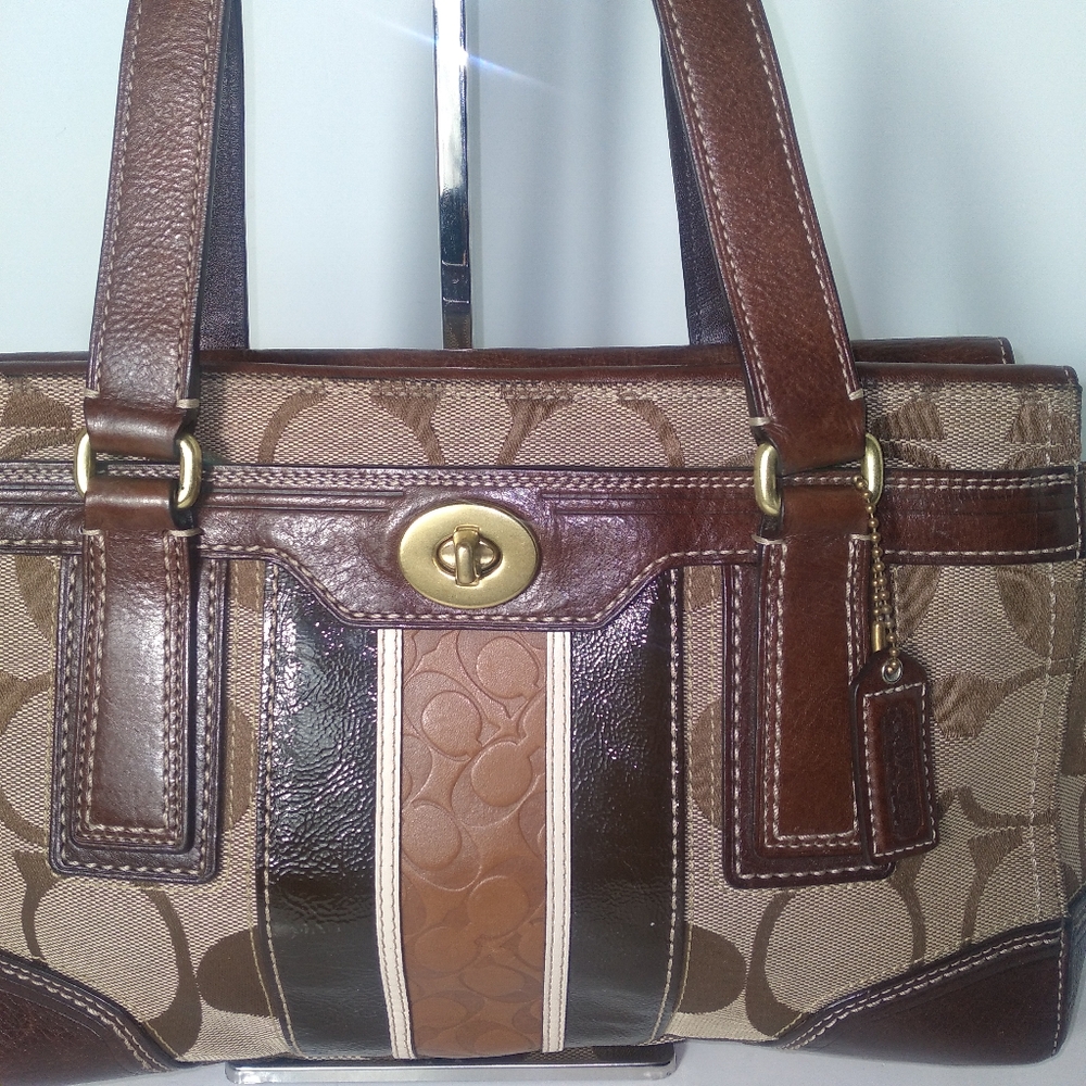 SOLD Authentic Vintage Coach Hampton Signature Stripe C Monogram Canvas Bag - Picture 5 of 14